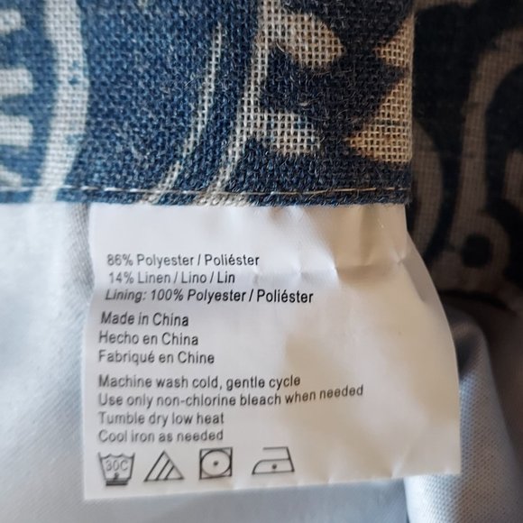 NWT Gorgeous Blue & Cream Patterned Drapery Panel - Lined! - Picture 4 of 8